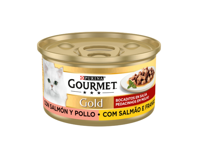 pedaços em salsa salmão e frango